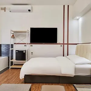 648 Hotel