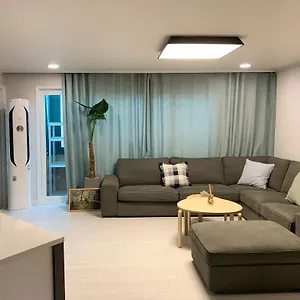 Gangnamstay - Foreign Female Only Guest house